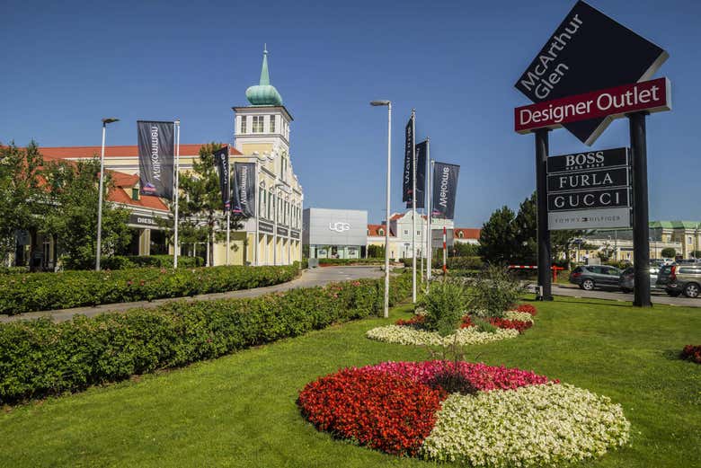 Parndorf Designer Outlet 